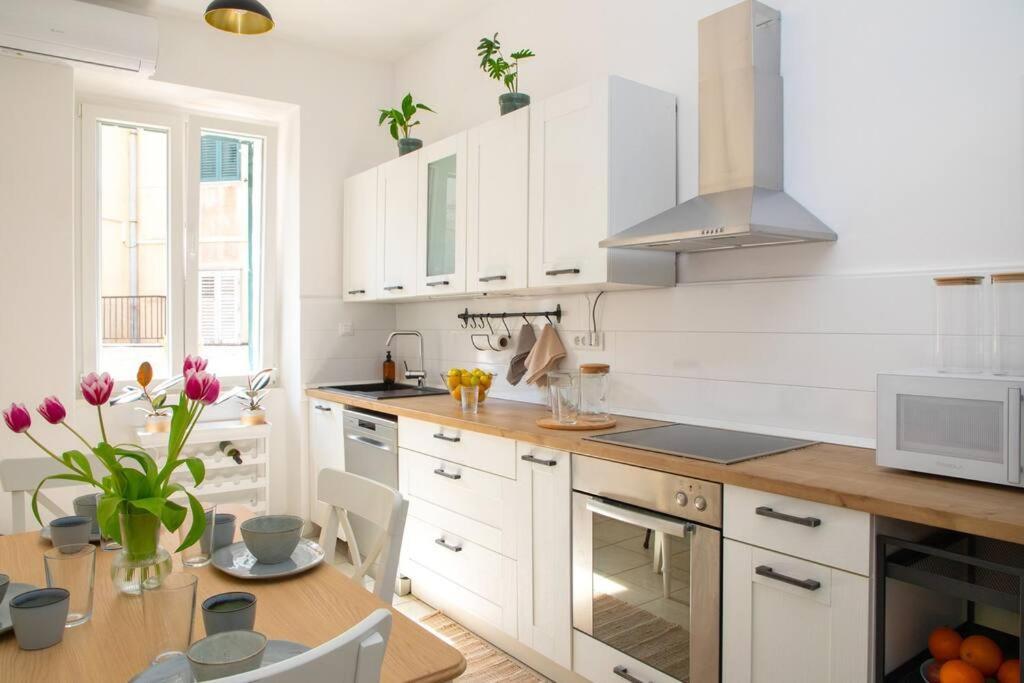 Brand New City Center Apartment Nostalgija Split Eksteriør billede