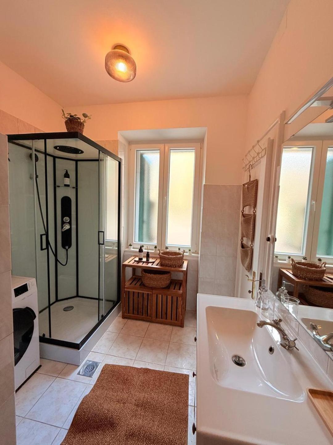 Brand New City Center Apartment Nostalgija Split Eksteriør billede